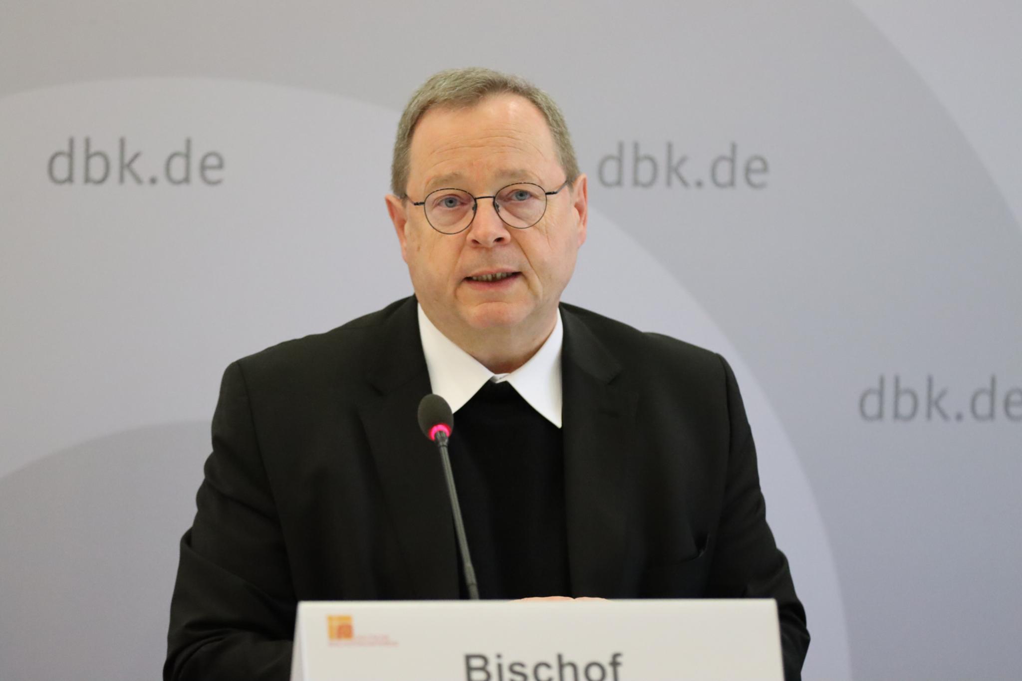 Abschluss-Pressekonferenz der Frühjahrs-Vollversammlung der Deutschen Bischofskonferenz in Augsburg am 22. Februar 2024 mit Bischof Dr. Georg Bätzing, dem Vorsitzenden der Deutschen Bischofskonferenz