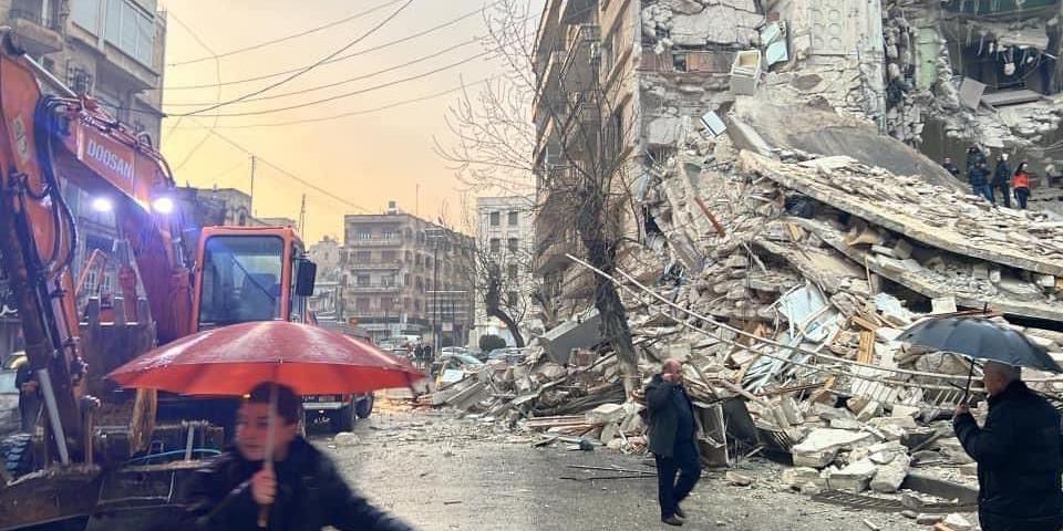 Schwere Zerstörungen durch das Erdbeben in Aleppo / Syrien