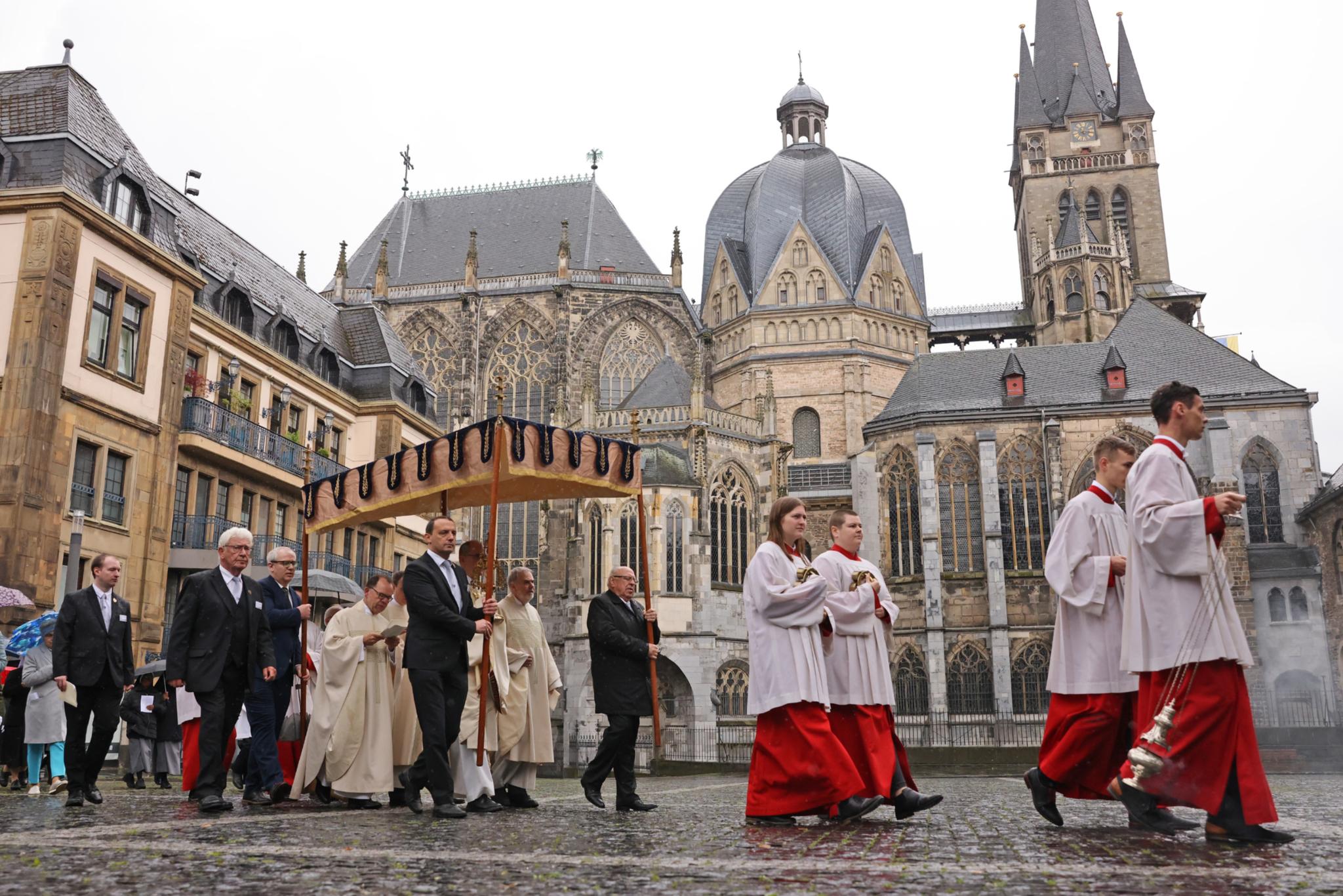 Fronleichnamsprozession in Aachen