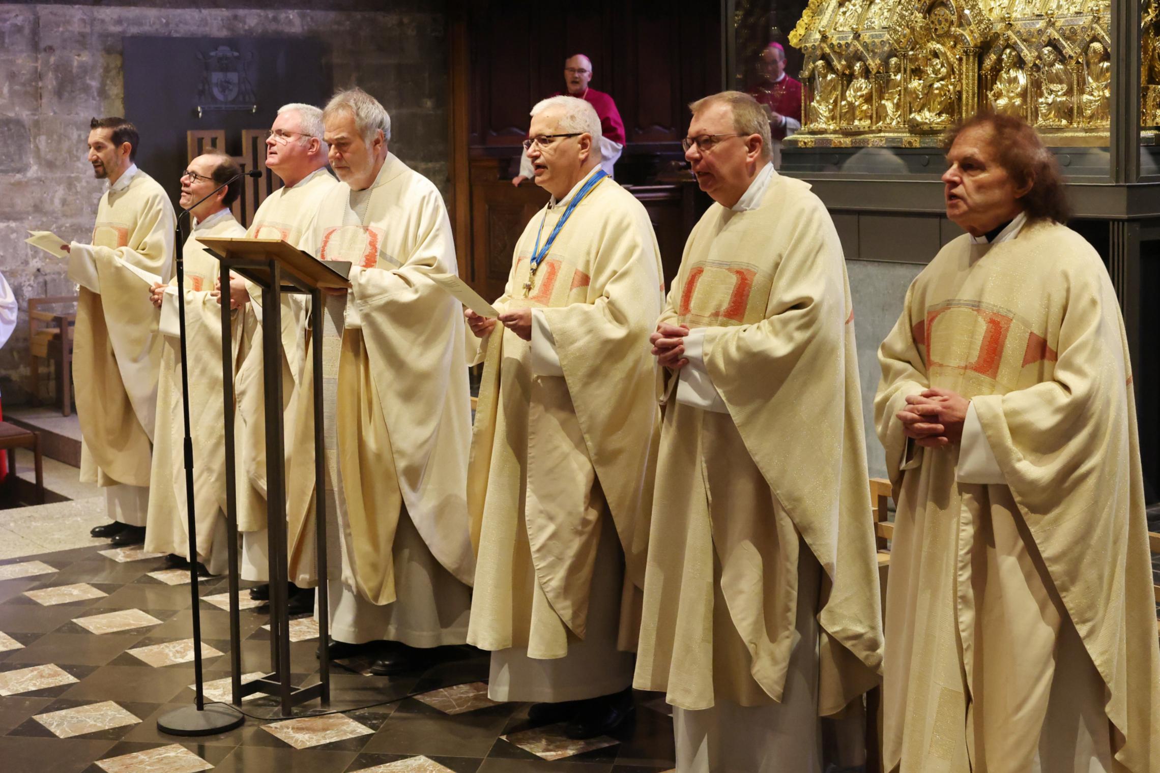 Feierliche Amtseiführung im Aachener Dom