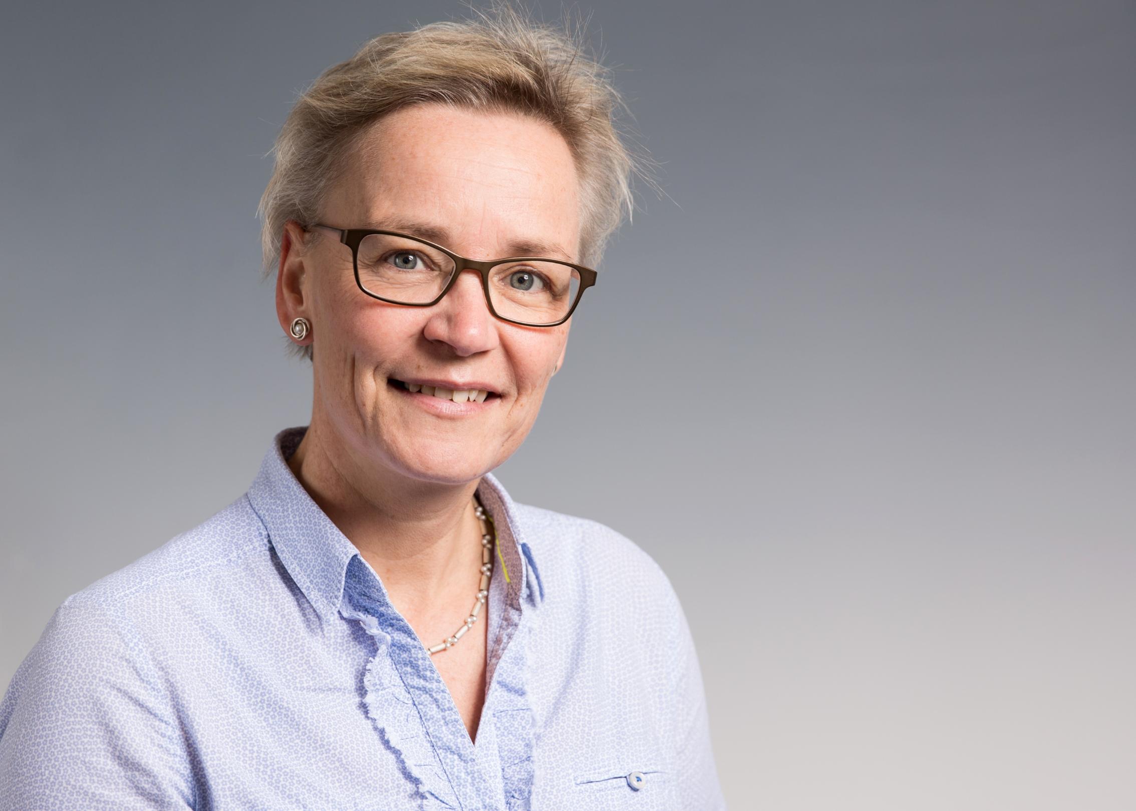 Andrea Kett wird zum 1. Juni 2019 neue Leiterin der Abteilung 'Pastoral in Lebensräumen' im Bischöflichen Generalvikariat. (c) Bistum Aachen / Andreas Steindl Andrea Kett wird zum 1. Juni 2019 neue Leiterin der Abteilung 'Pastoral in Lebensräumen' im Bischöflichen Generalvikariat.