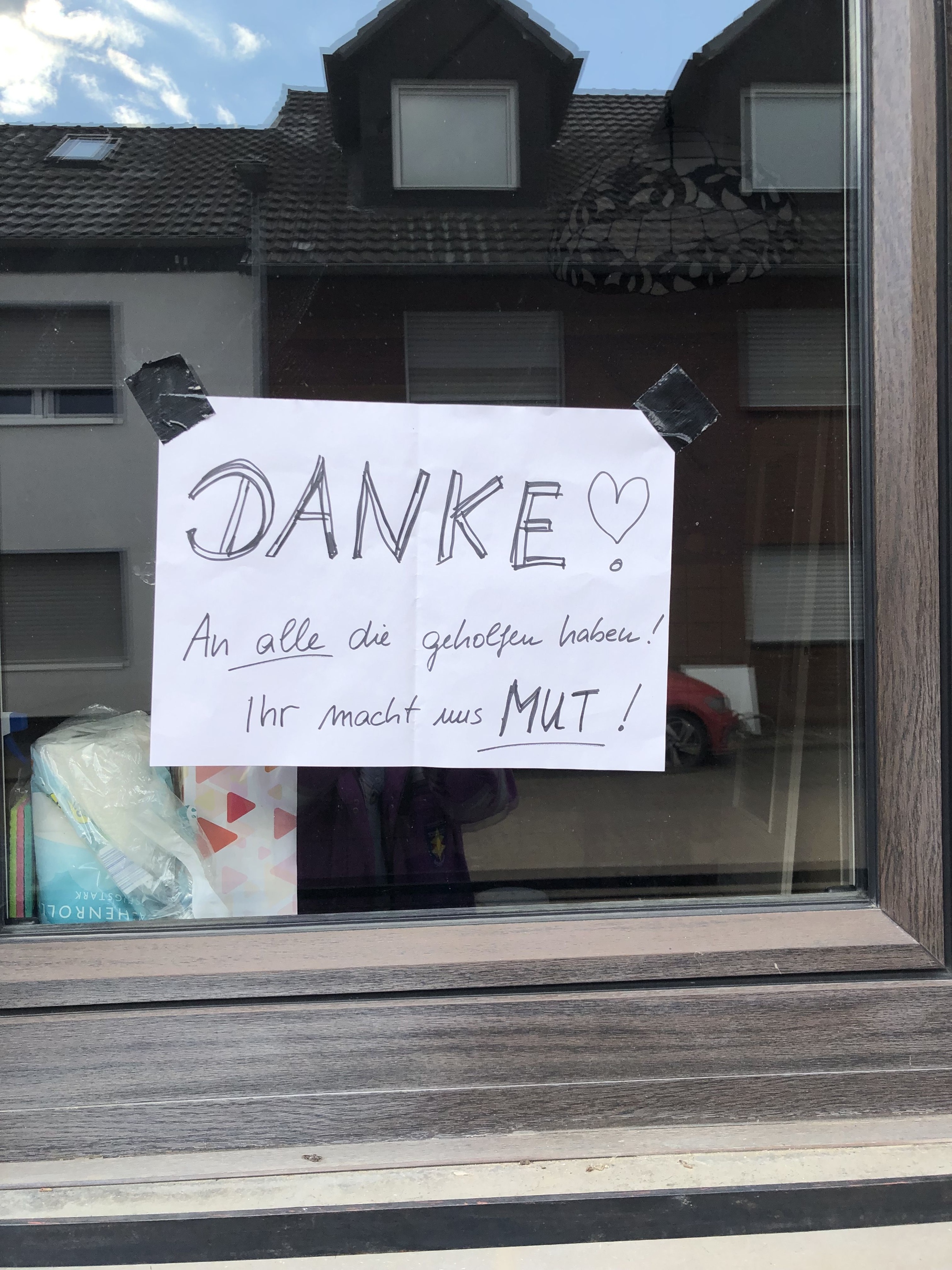 Dank eines erfolgreichen Spendenaufrufs des Katholikenrates und der GdGs in der Region Krefeld-Meerbusch konnte eine erste Hilfsaktion in der Eifel auf die Beine gestellt werden.