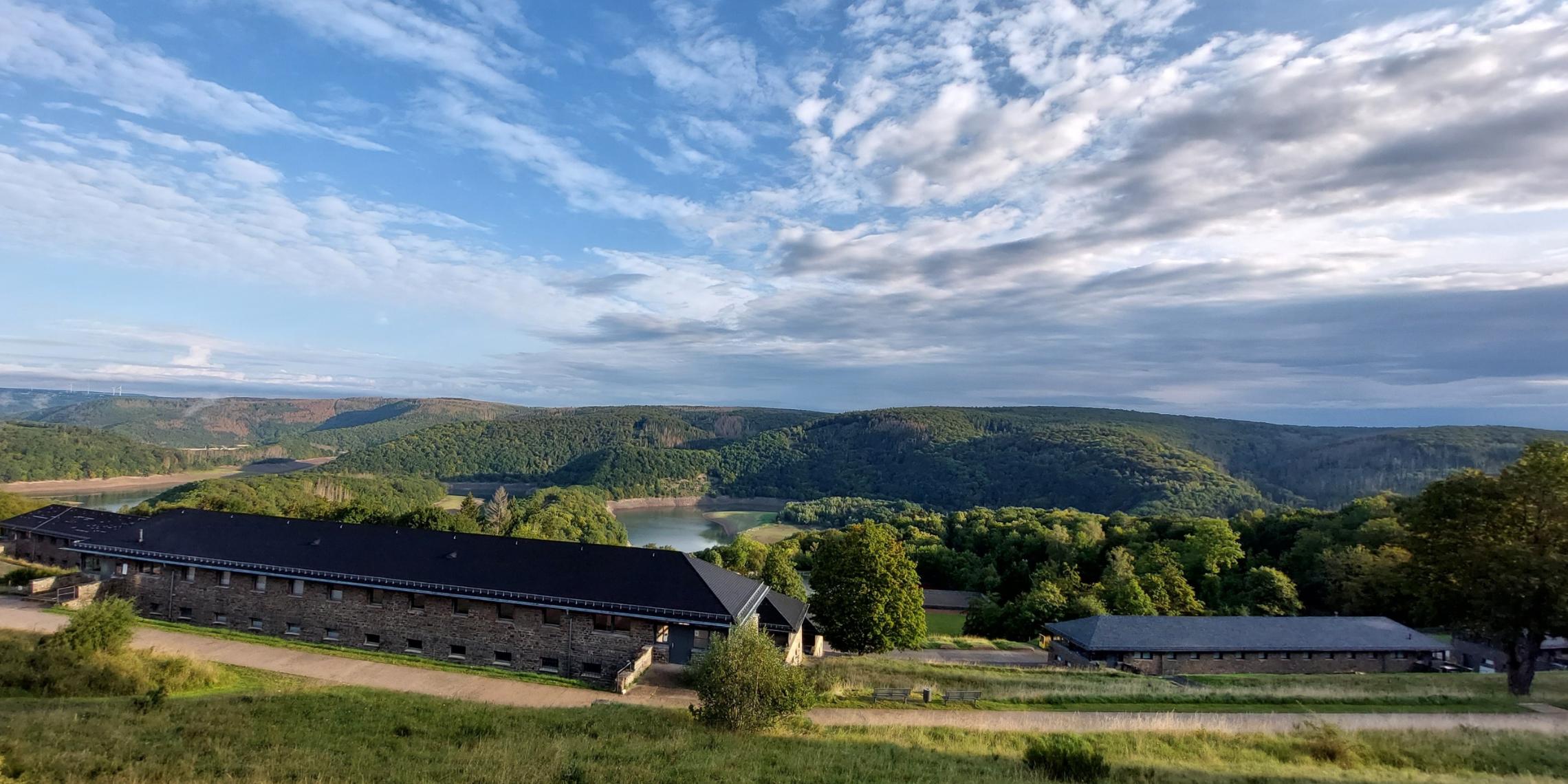 Der Blick von der NS-Burg Vogelsang auf den Nationalpark Eifel