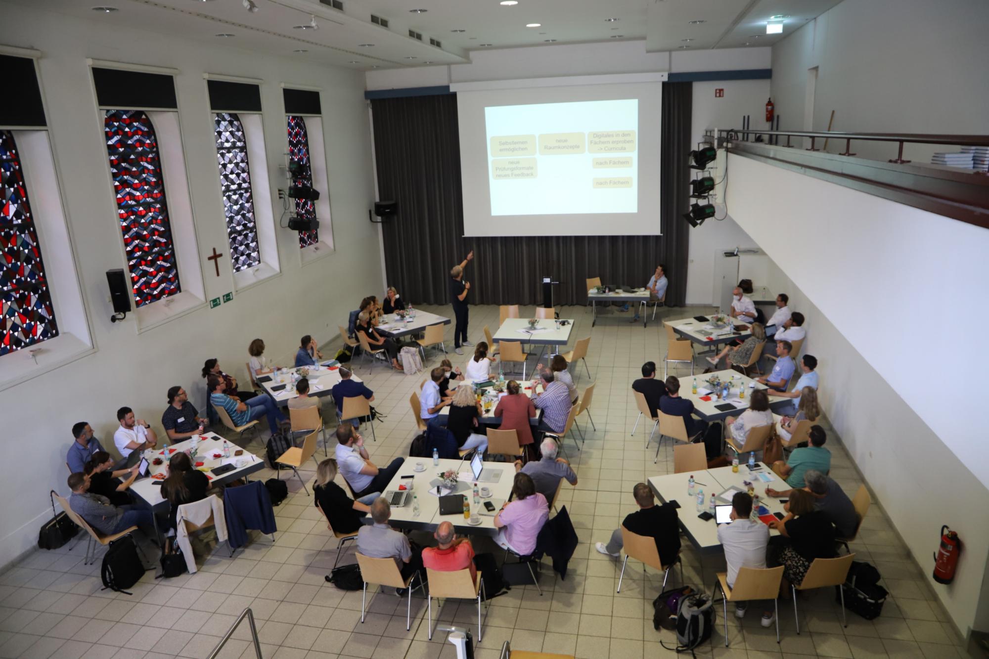 Auftaktveranstaltung zum Netzwerk „Bildung in der digitalen Welt“ von vier Schulen im Bistum Aachen