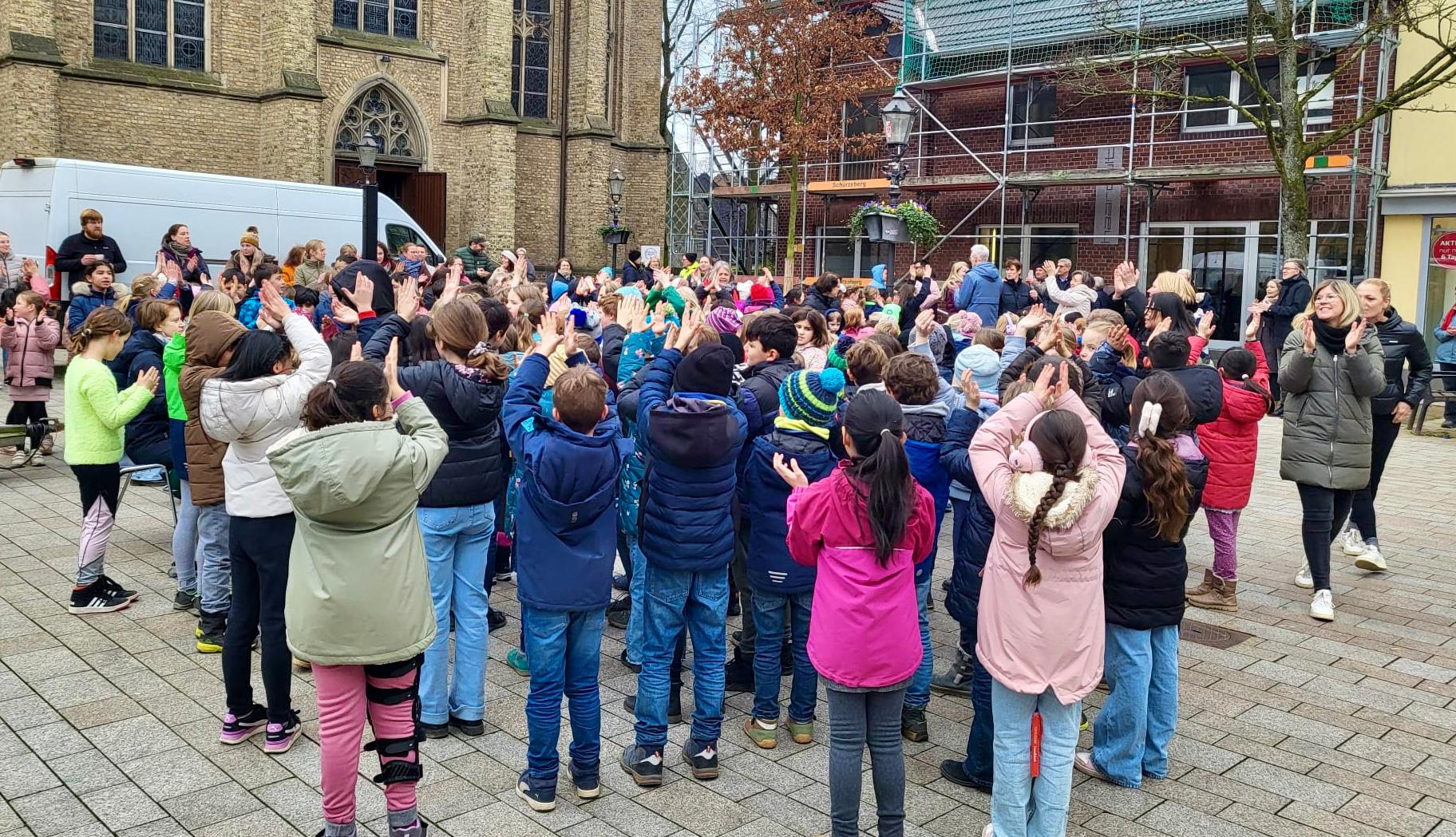 Flashmob der Kolpingschule Willich (c) Friederike Braun