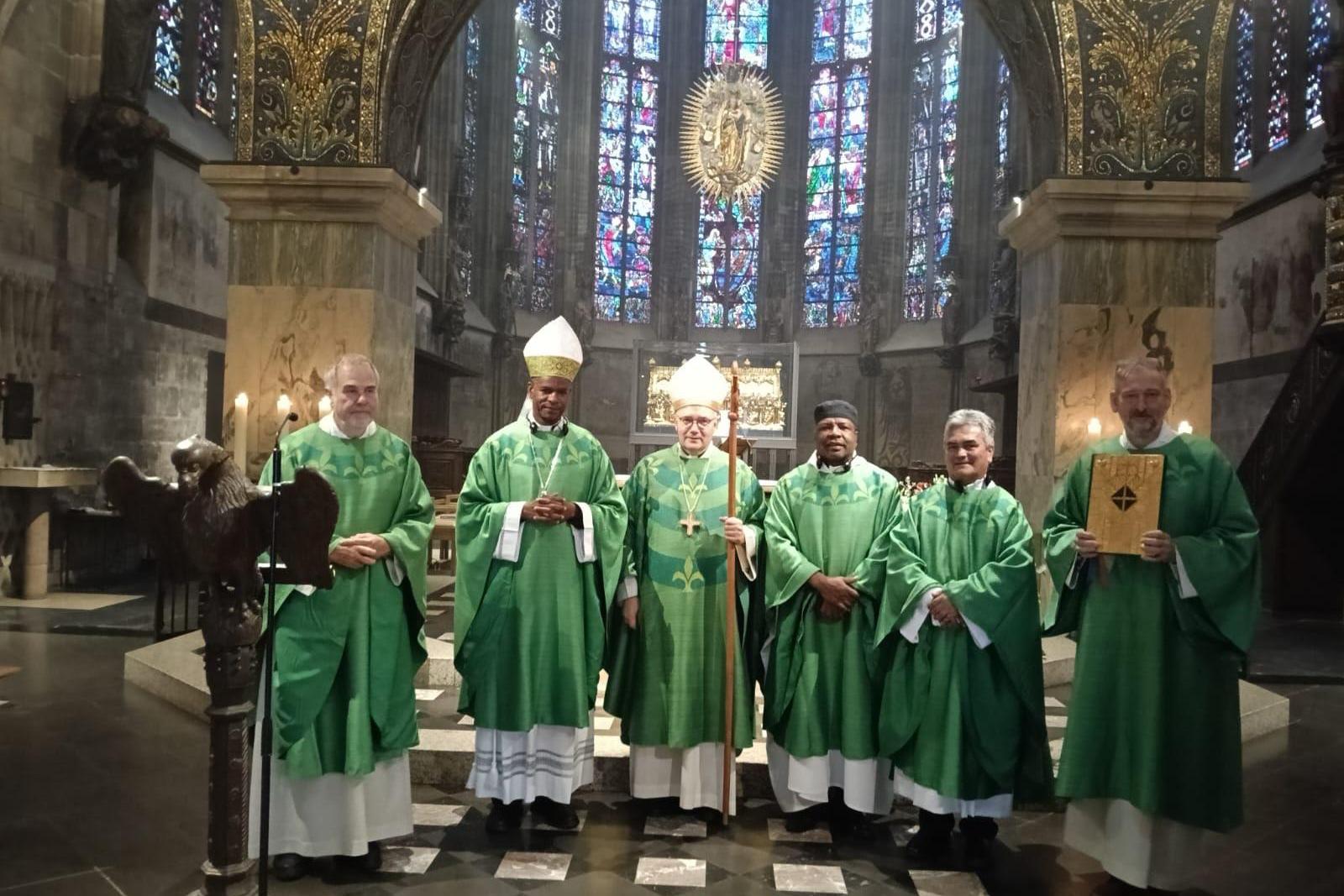 Eröffnungsmesse der Partnerschaftswoche im Aachener Dom.