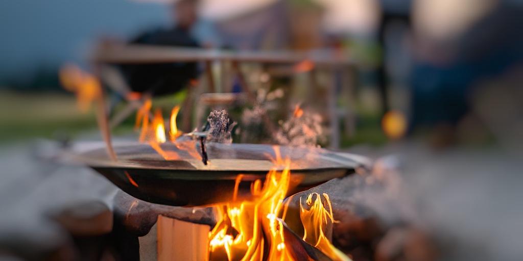 Schale mit Lagerfeuer (c) Christoph Sochart