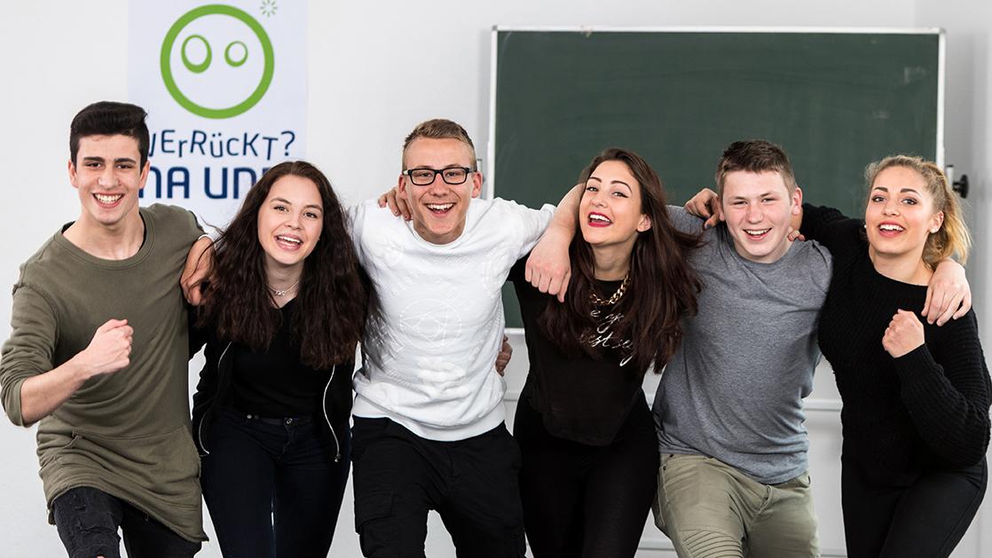 Verrueckt Na und Schultag