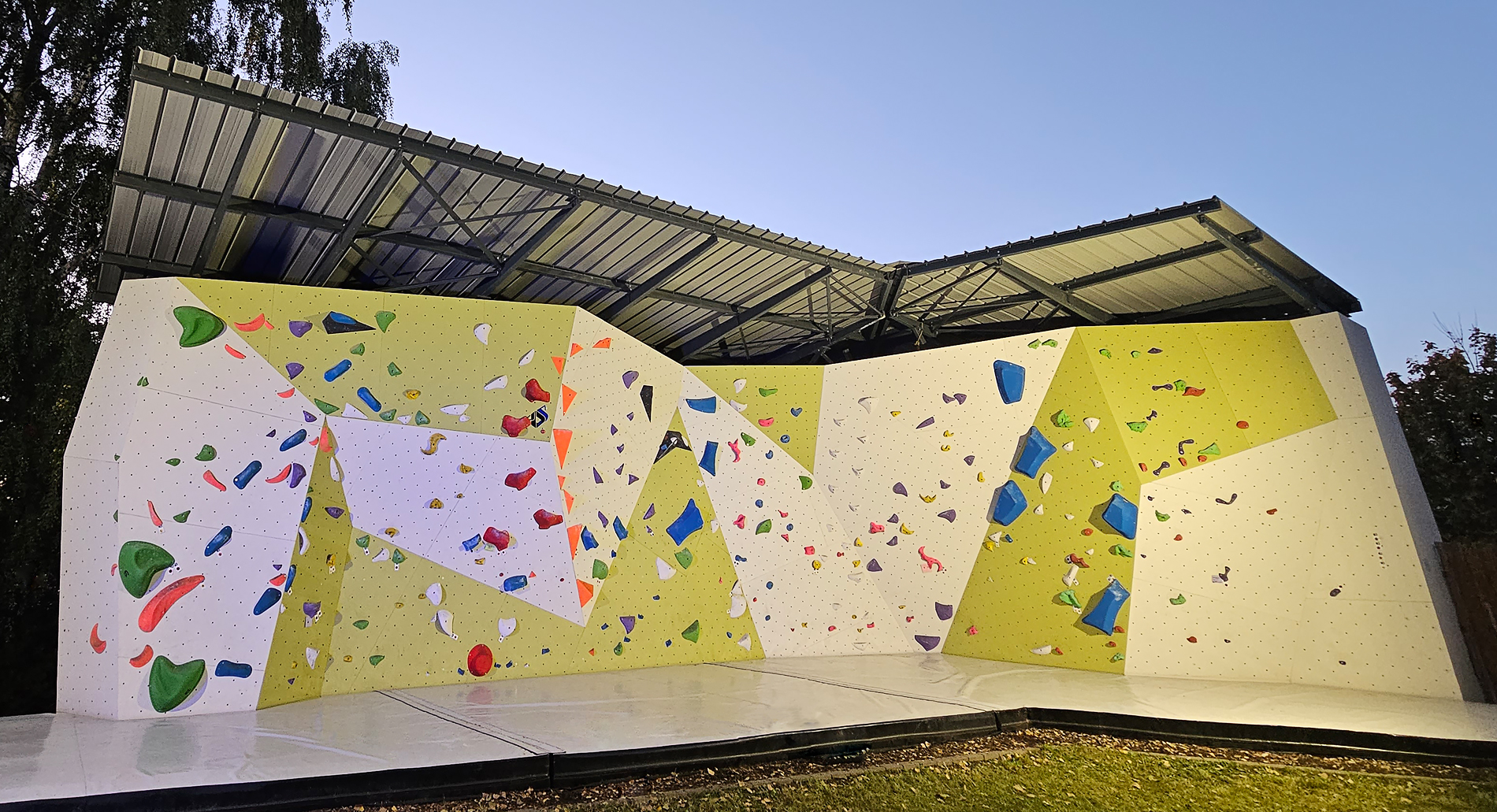 Kletterwand