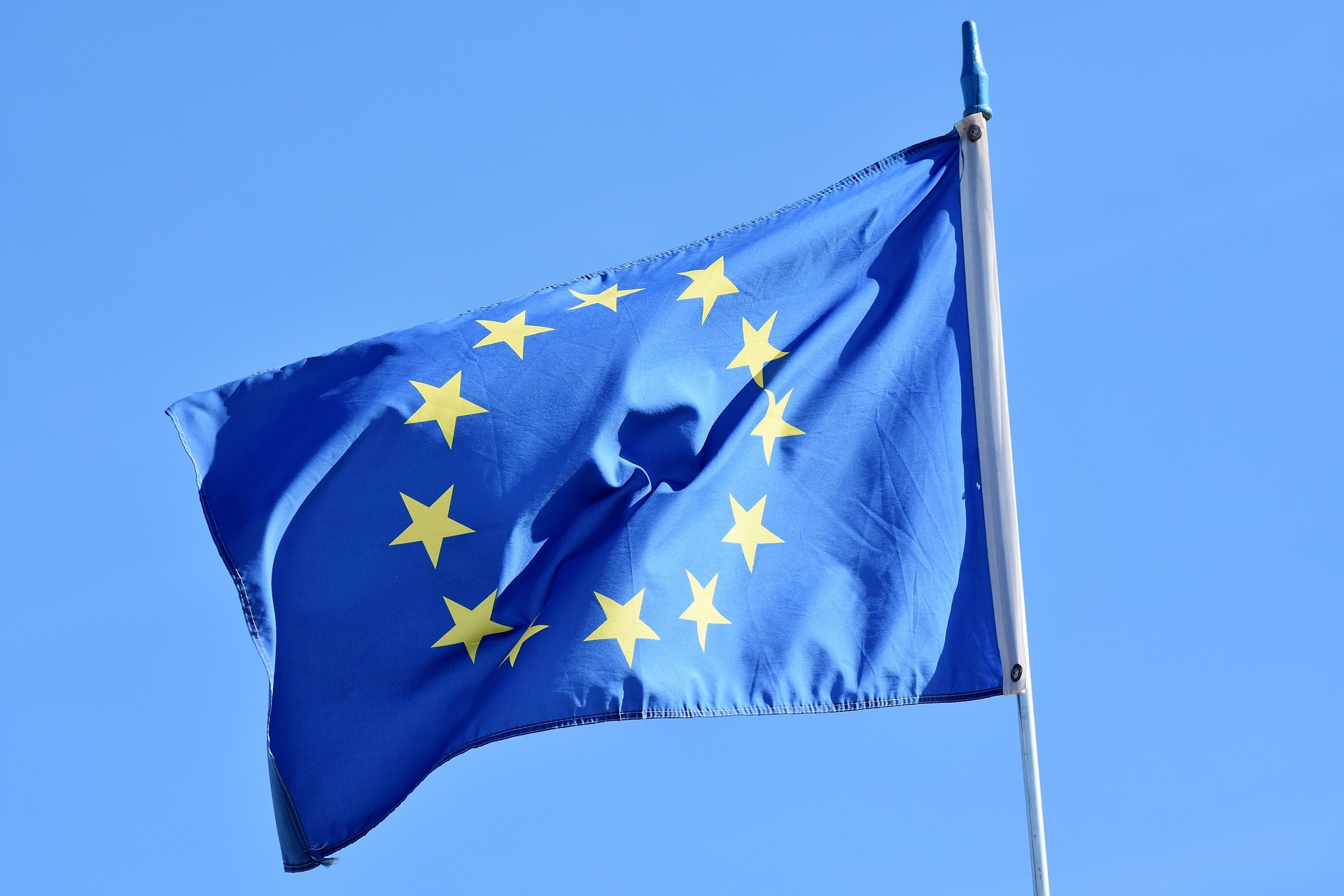 Die Europäische Union will Unternehmen zum Schutz von Menschenrechten und der Umwelt in ihren Wertschöpfungsketten verpflichten. Offen ist jedoch, wie wirksam das sogenannte EU-Lieferkettengesetz ausfällt. (c) pixabay.com