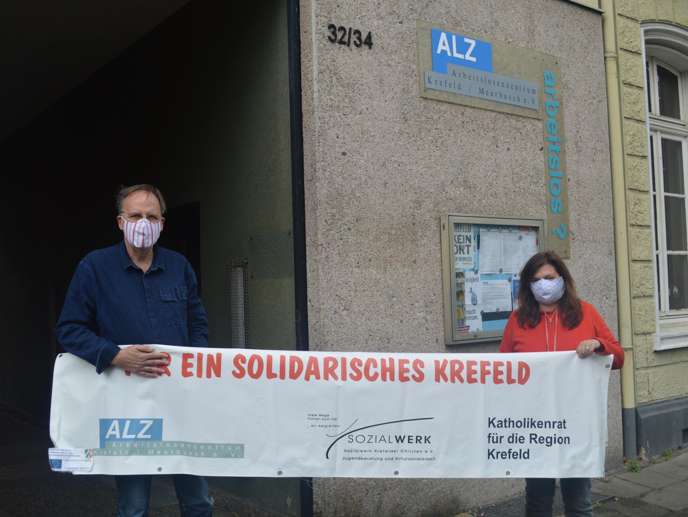Auch die Demos zum 1. Mai mussten ausfallen - hier beteiligt sich, virtuell, das ALZ Krefeld unter dem Motto 'Solidarisch ist man nicht allein'