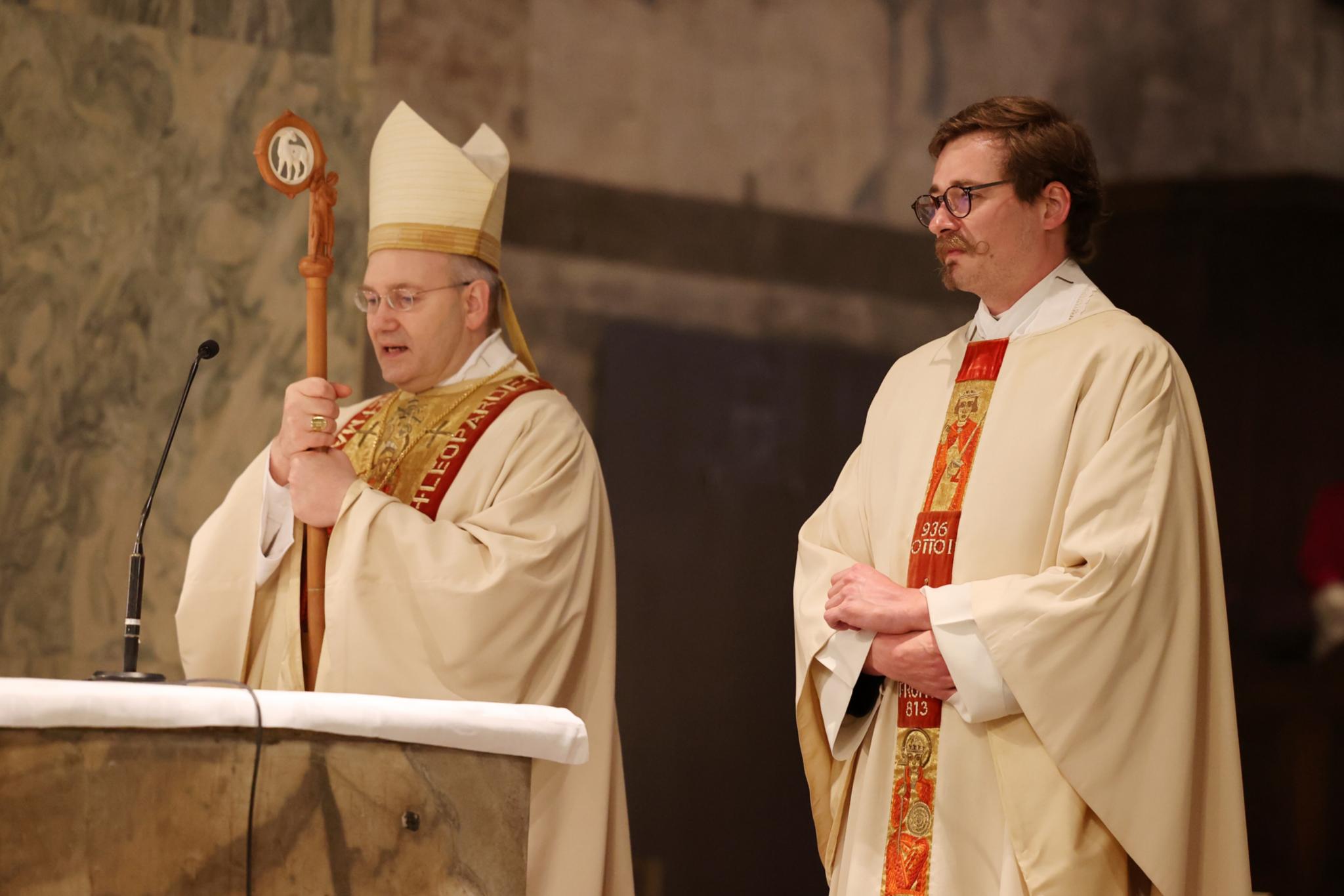 ANS-priesterweihe-dom-2021-0079