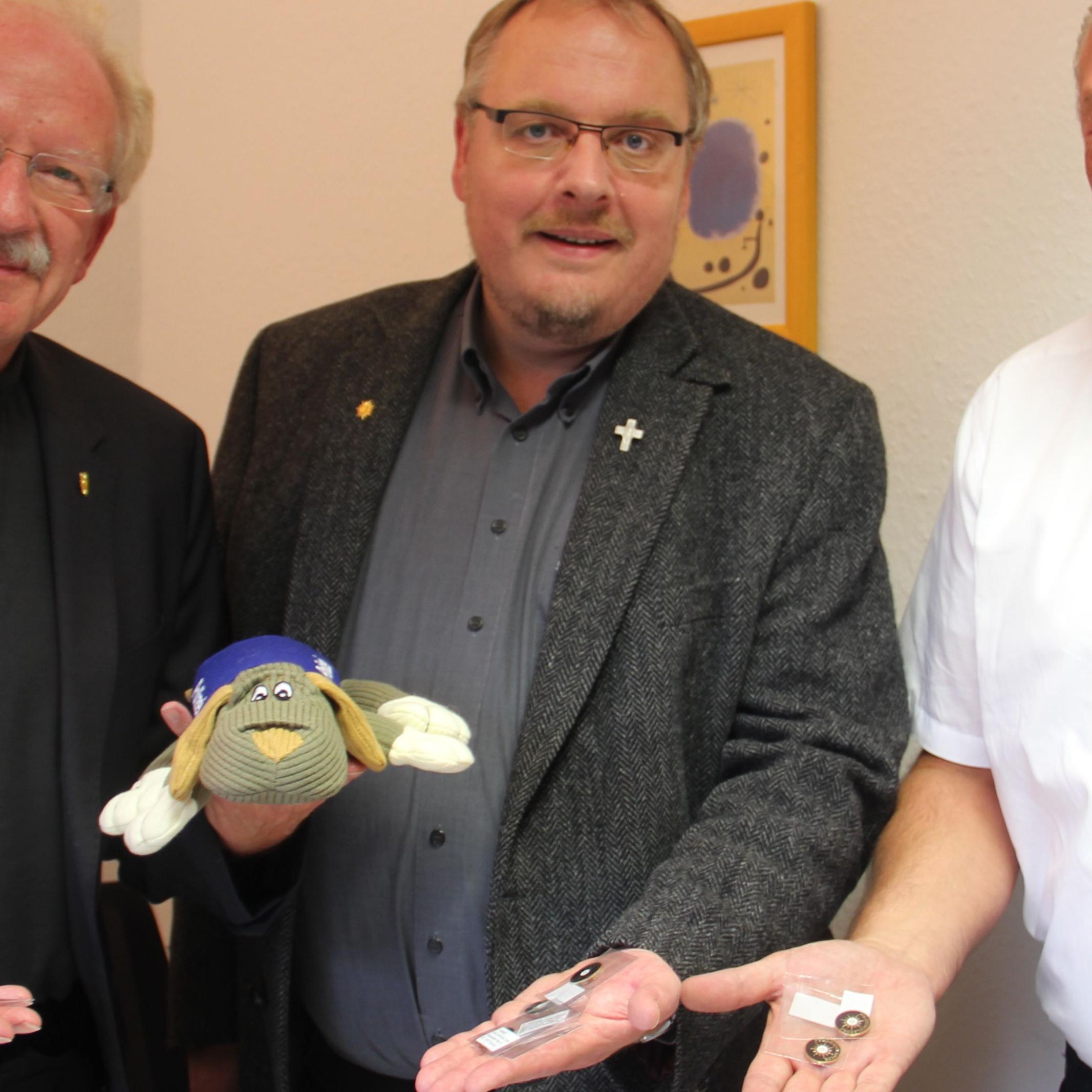 Sind für Polizistinnen und Polizisten da: v. l. Pfarrer Michael Hennen, Polizeidekan Rolf Hannig und Diakon Manfred Kappertz.