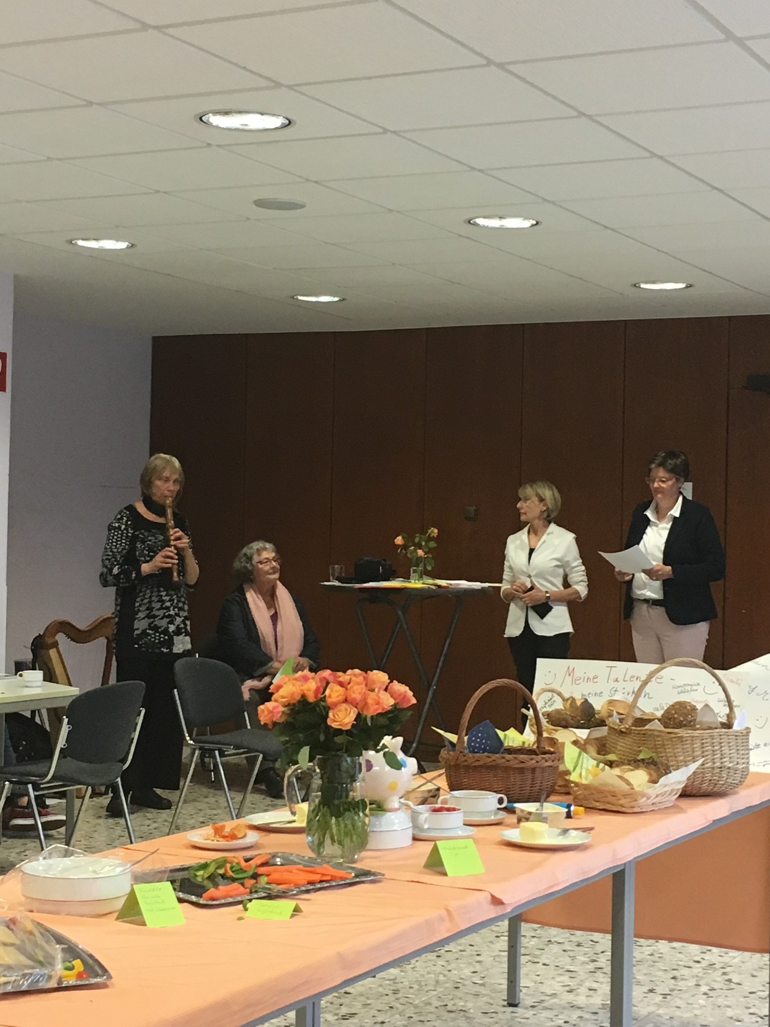 Interreligiöses Frauenfrühstück