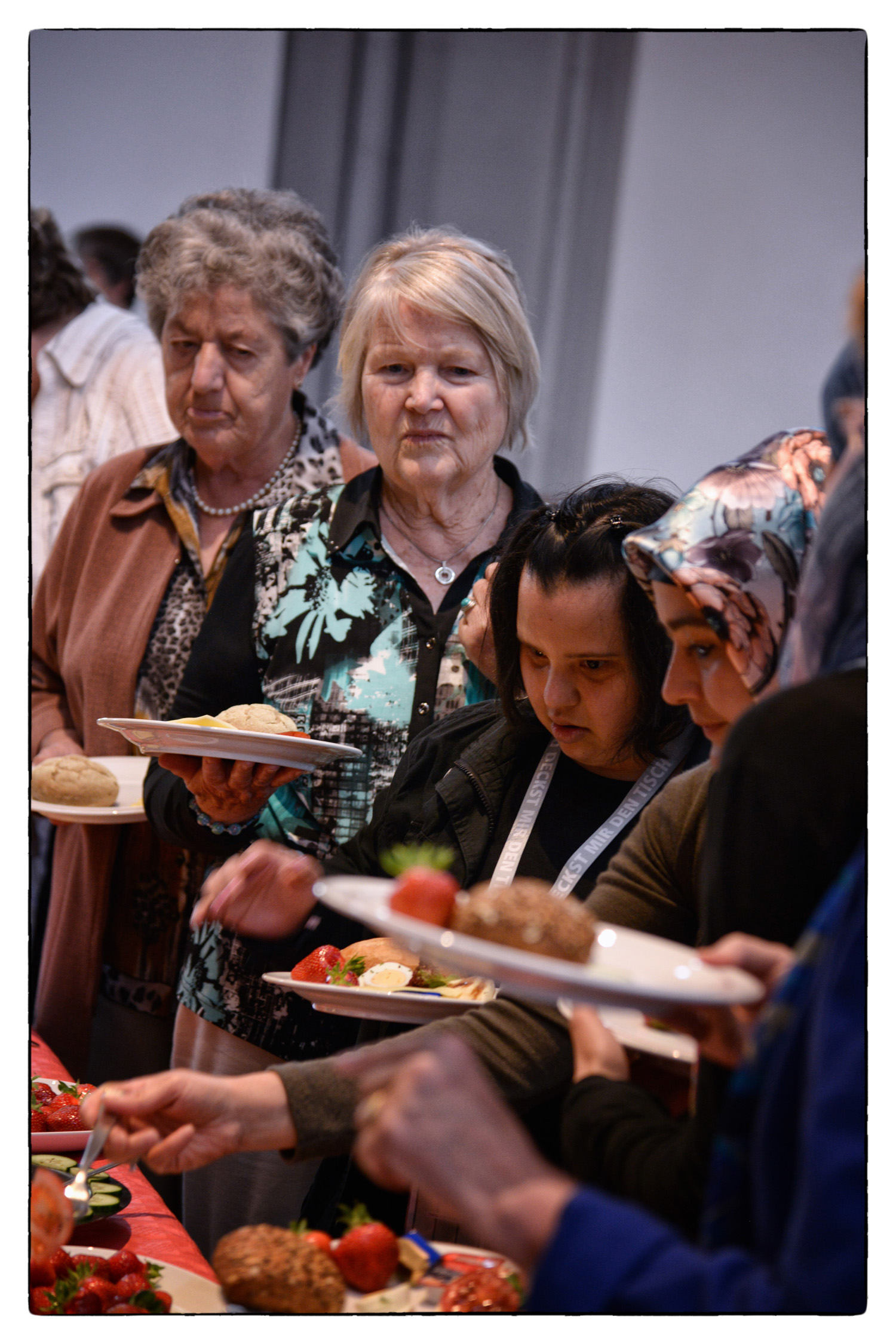 Interreligiöses Frauenfrühstück bei der Heiligtumsfahrt 2014