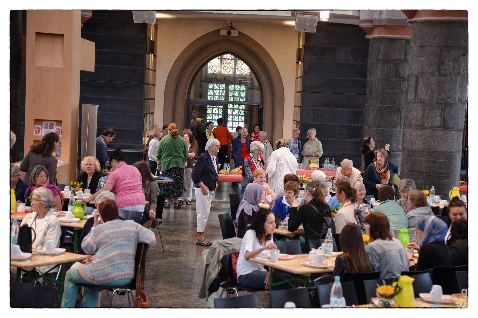 Interreligiöses Frauenfrühstück bei der Heiligtumsfahrt 2014
