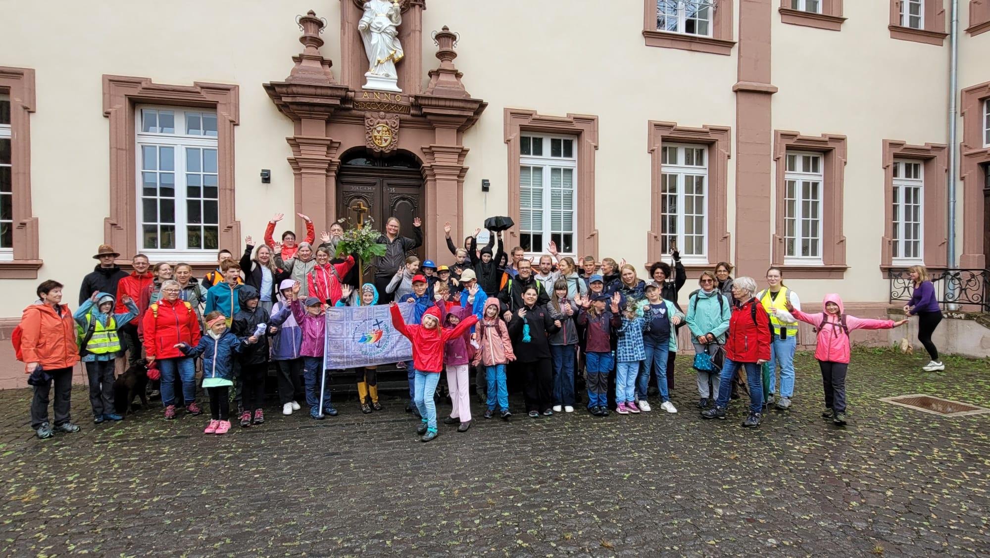 Kinder und-Familienwallfahrt nach-Steinfeld