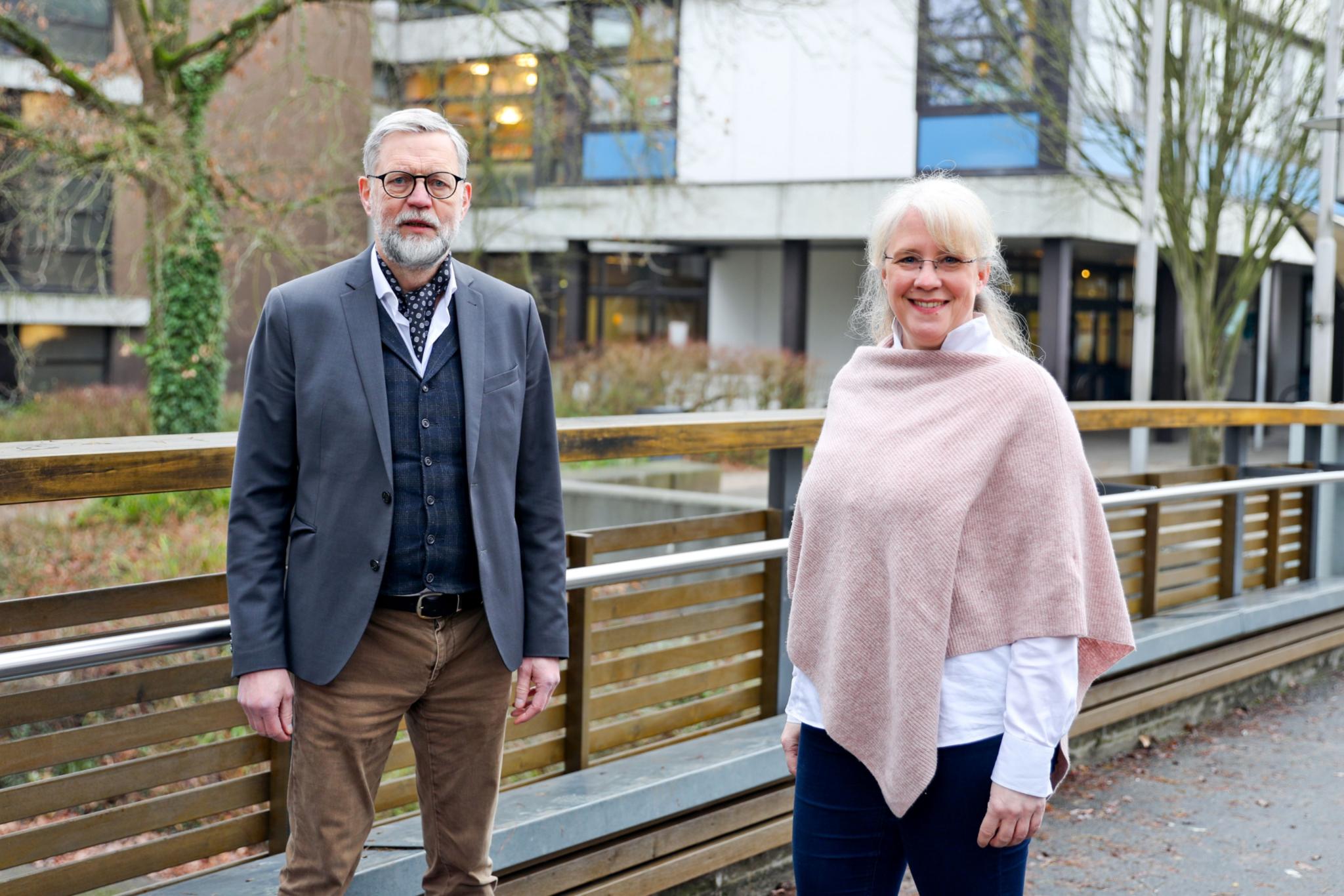 Monika Gierschmann wird zum 1. Februar neue Leiterin der Bischöflichen Maria-Montessori-Grundschule in Krefeld. Sie folgt als Schulleiterin Joachim Cuypers, der in den Ruhestand tritt.