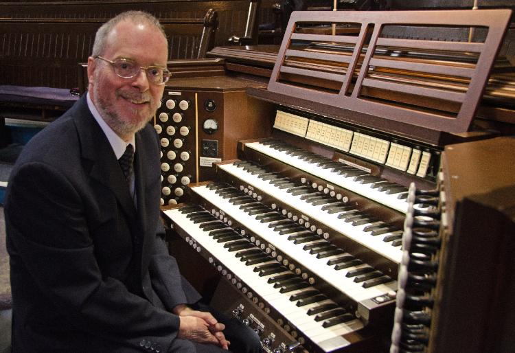 Philip-Crozier-Organist-Montreal-2013.jpg_236476036