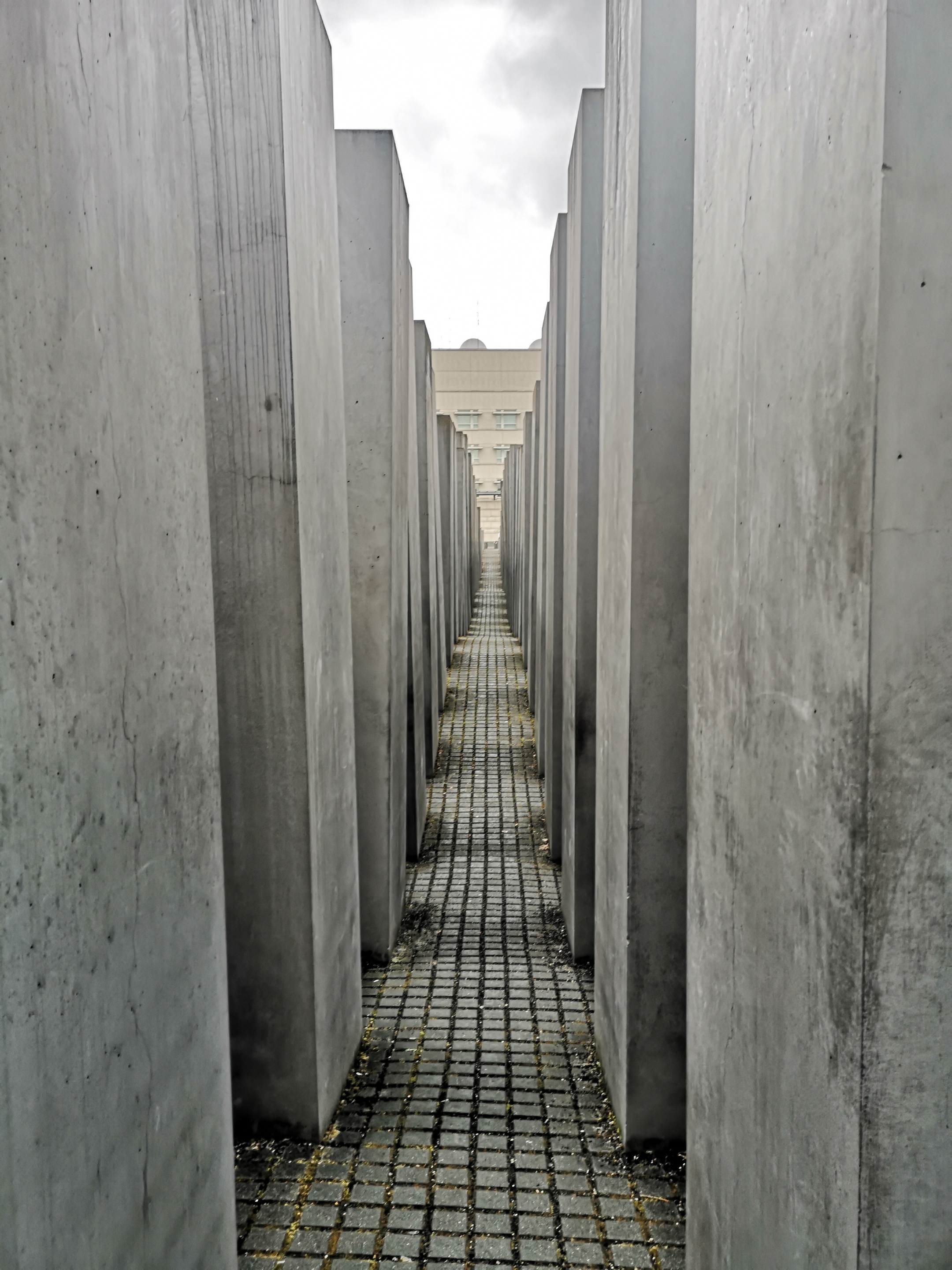 GehDenken HolokaustMahnmahl Gassenblick