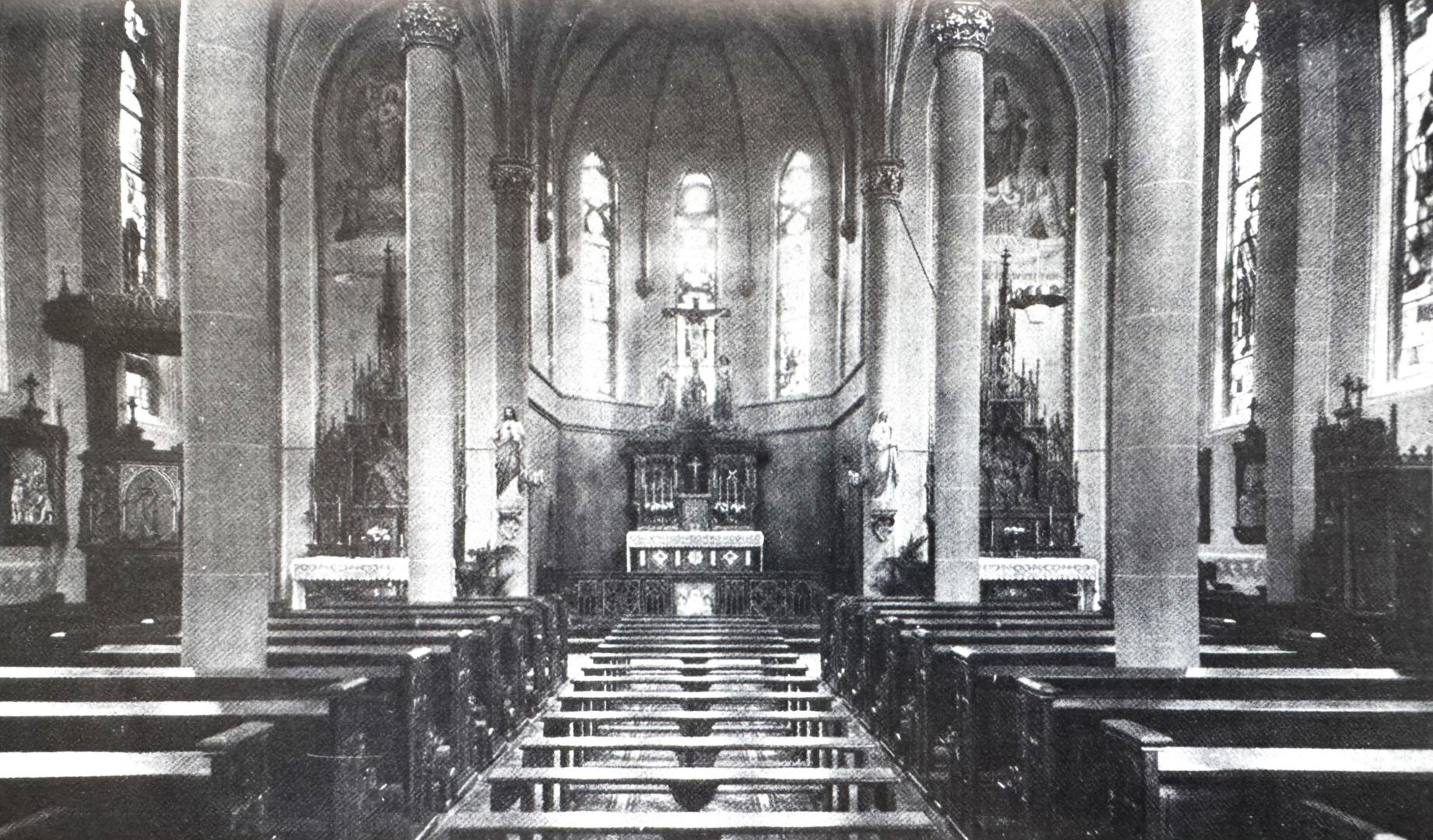 Alte Albertuskirche vor der Zerstörung 1944