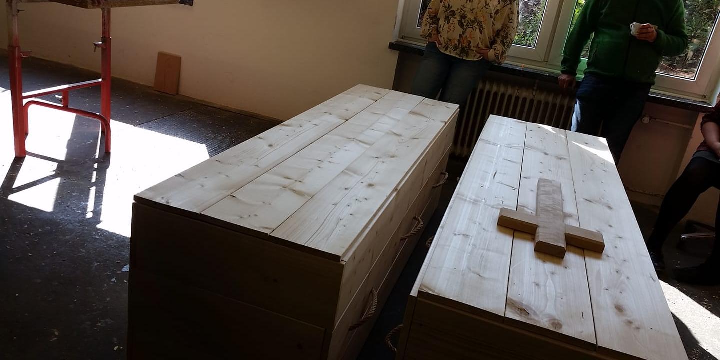 Holzsarg in Schreinerei bei Workshop