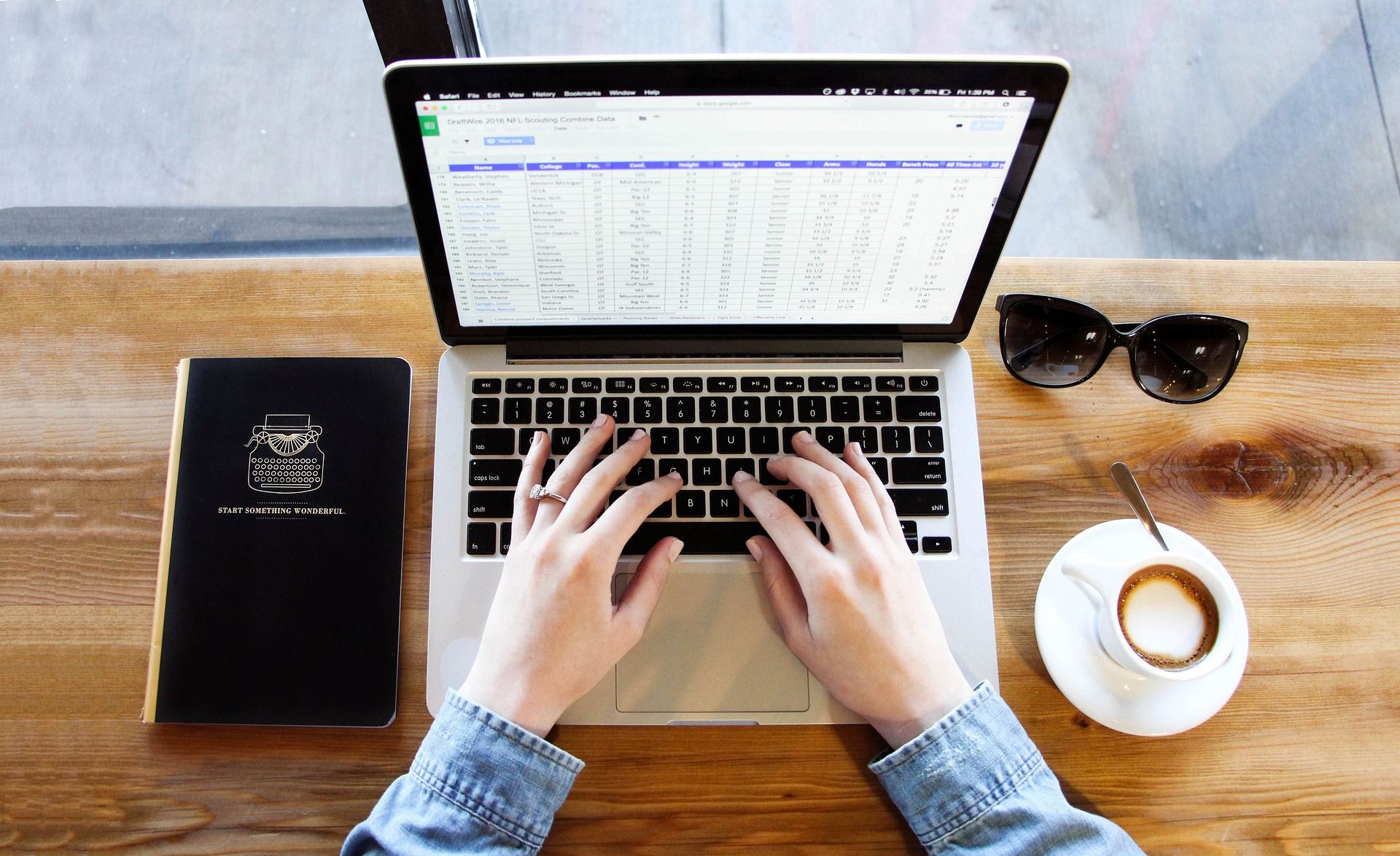 notebook Arbeit @Pexels auf pixabay