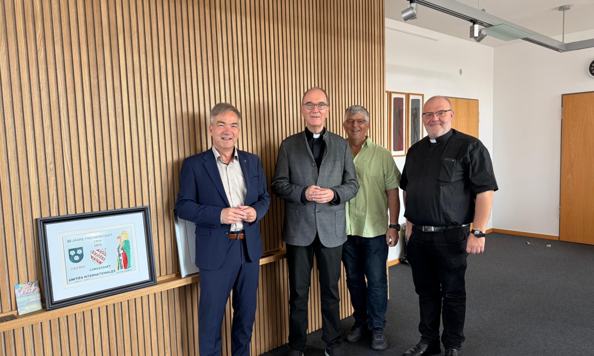 Weihbischof Borsch besucht Viersener Bürgermeister Hopp (c) Stadt Viersen/Philipp Braun Weihbischof Borsch besucht Viersener Bürgermeister Hopp