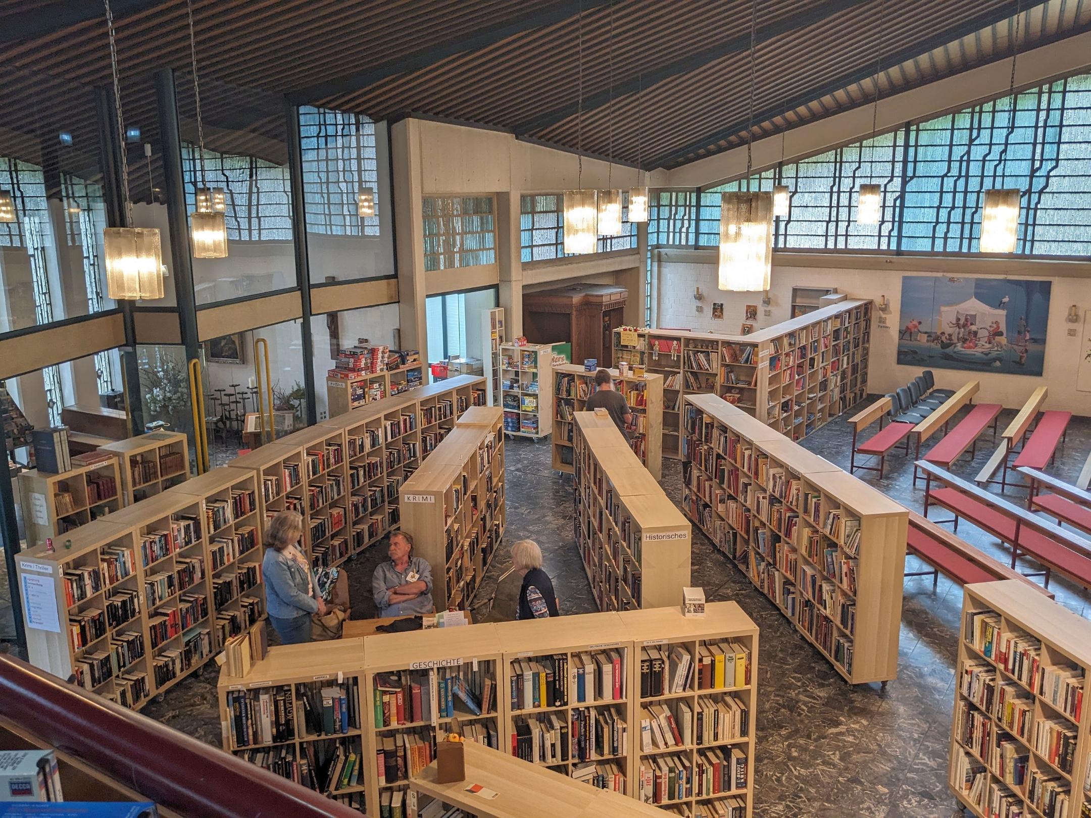 Die Heilig Geist Kirche in Geistenbeck ist eine Bücherei