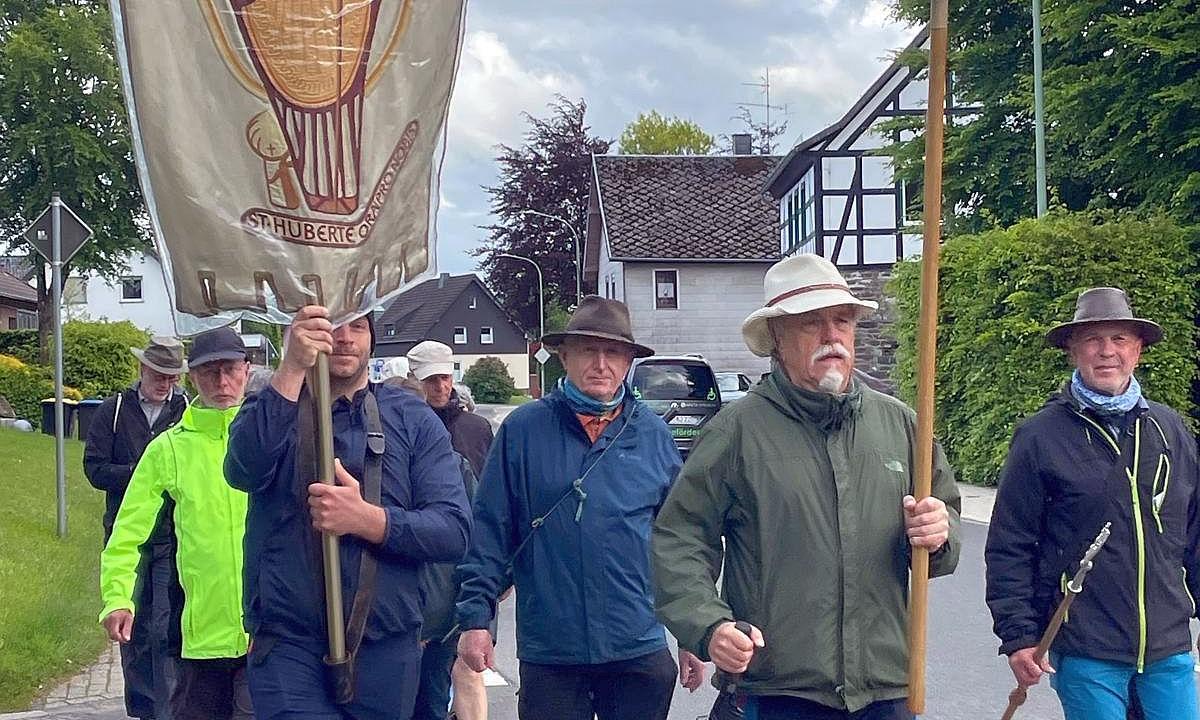 Die Lendersdorfer Fußwallfahrt führt nach Saint-Hubert (c) Marion Schüssler Die Lendersdorfer Fußwallfahrt führt nach Saint-Hubert
