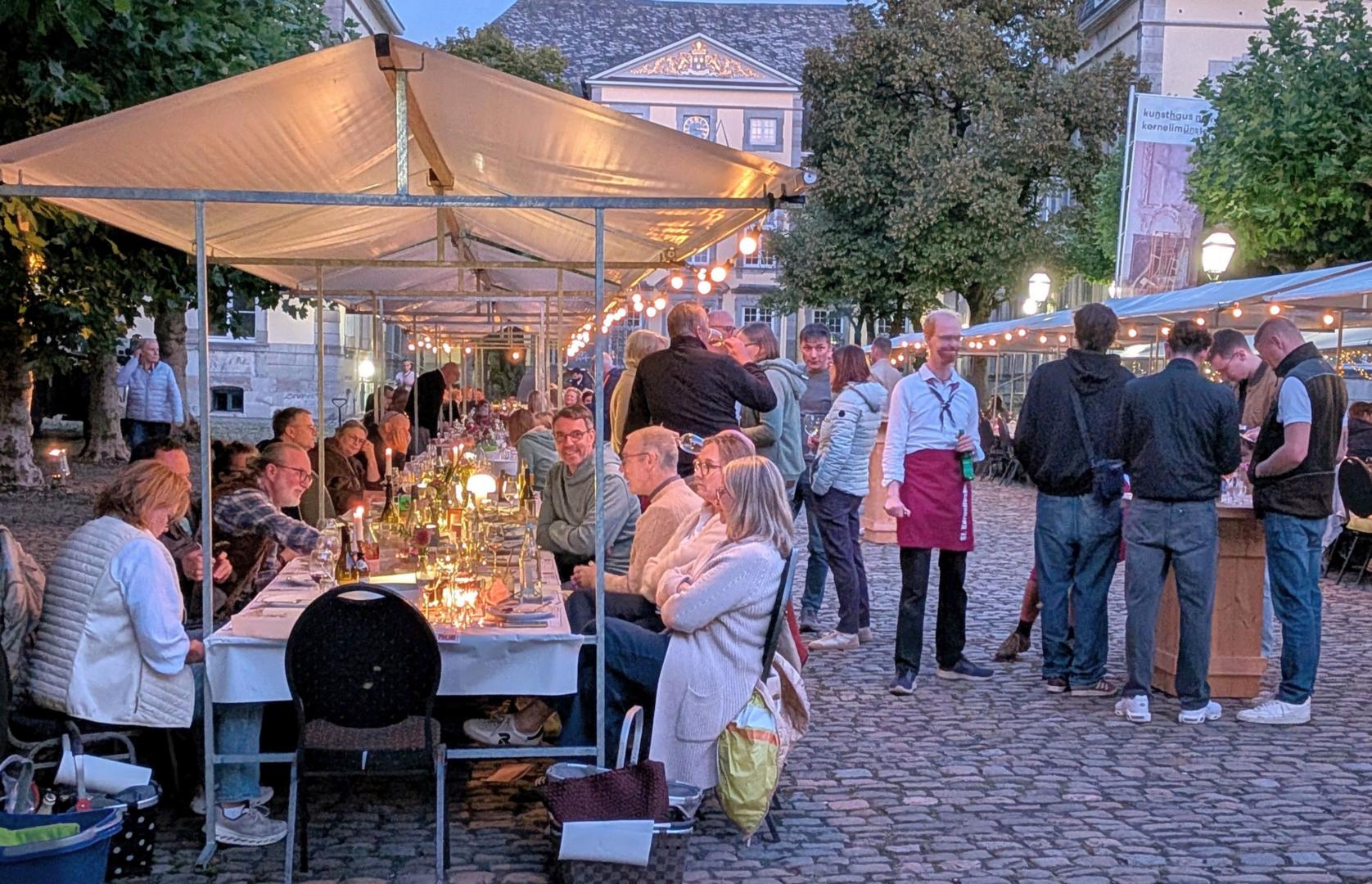 Lange Tafel der Vielfalt in Kornelimünster