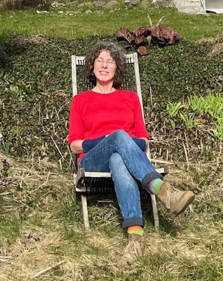 Gemeindereferentin Susanne Gerhards bietet Kräuterwanderungen an