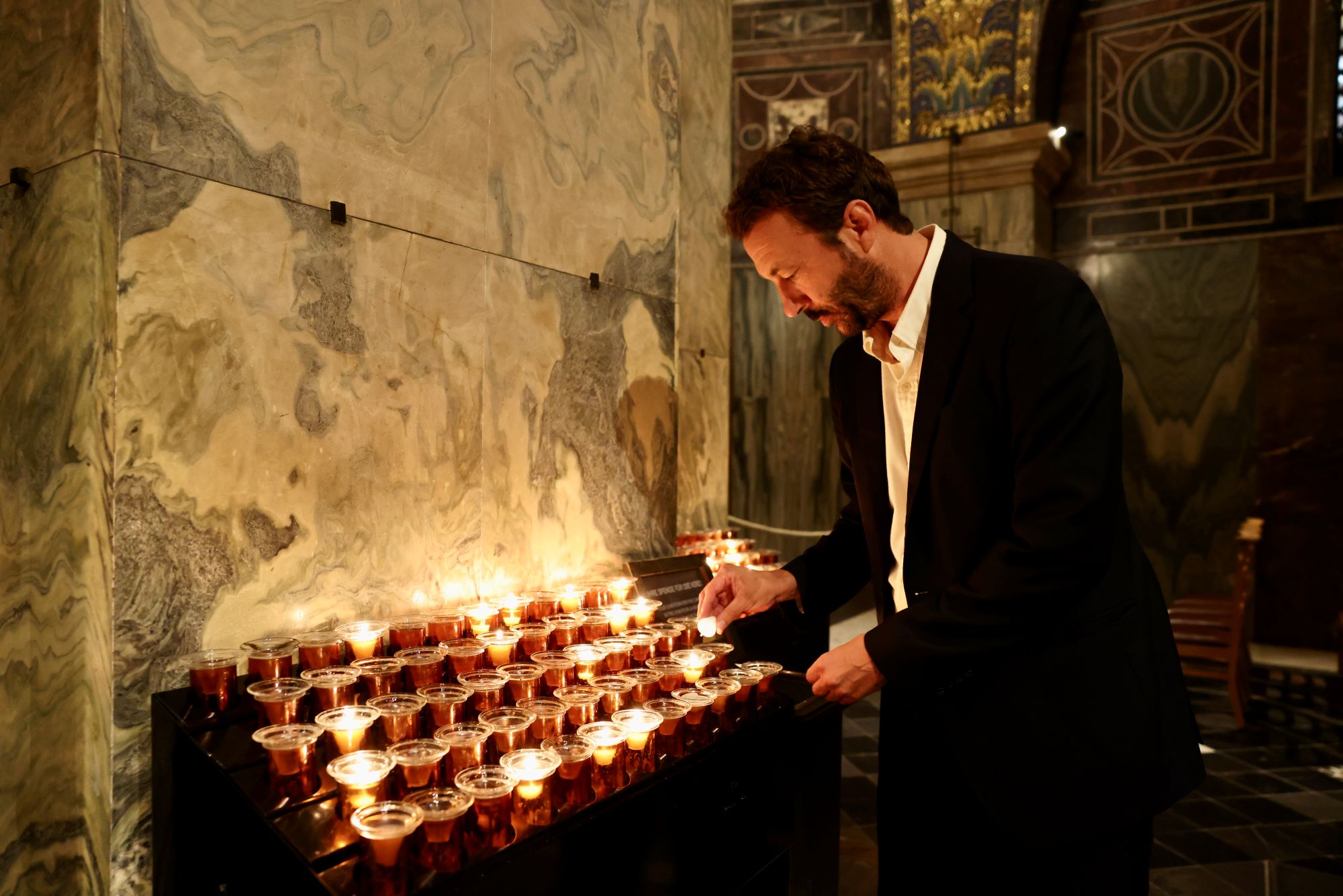 Tobias Haberl  hat mit seinem Buch „Unter Heiden“ ein modernes Glaubensbekenntnis verfasst.