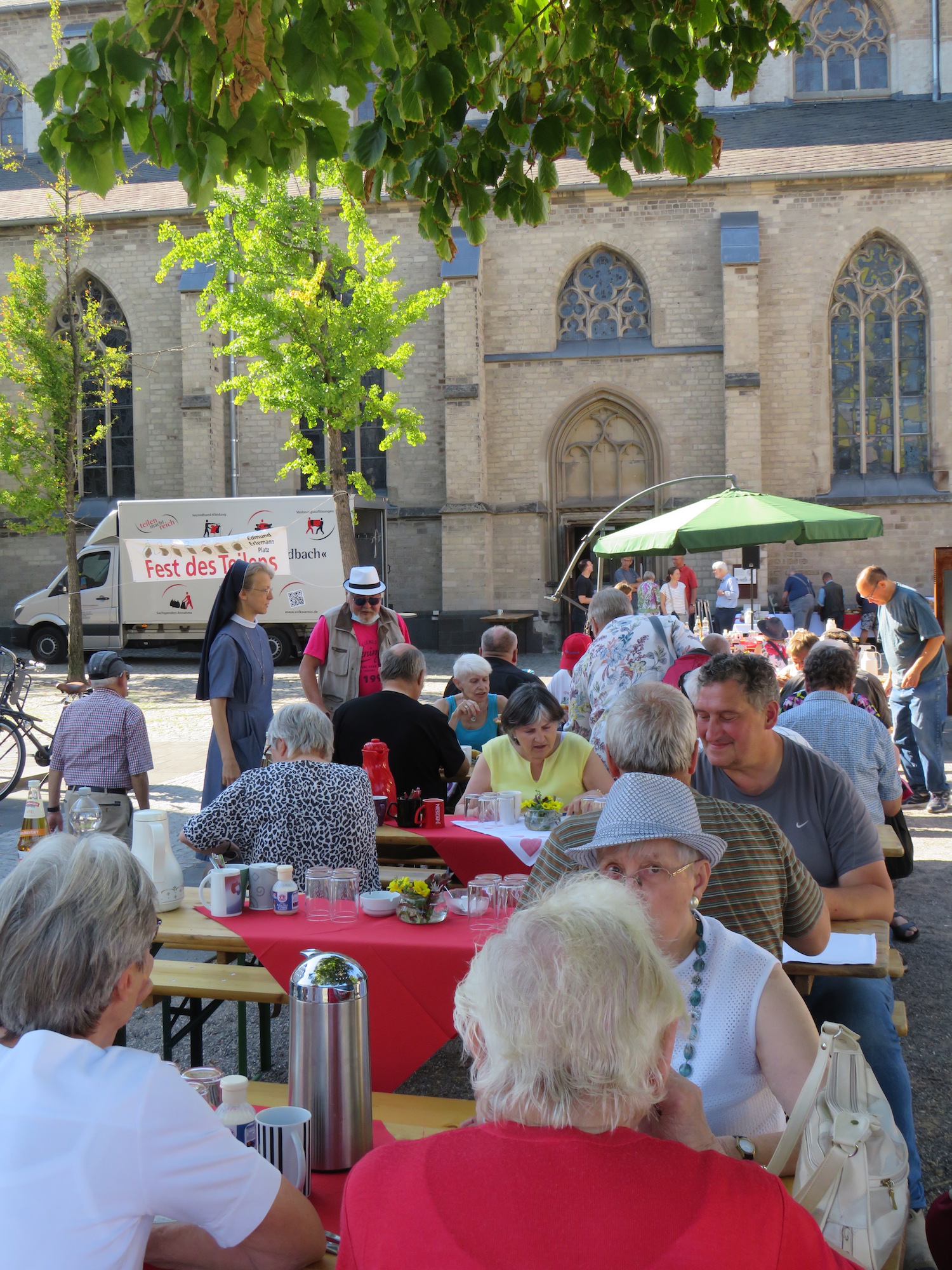 Das „Fest des Teilens“ auf dem Edmund-Erlemann-Platz findet jedes Jahr statt.
