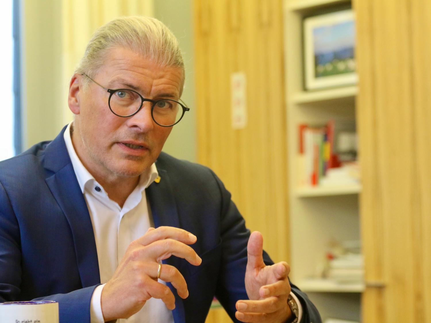 Bernd Goffart ist Bürgermeister der Gemeinde Simmerath und sieht die Städte und Gemeinden zunehmend alleingelassen vom Bund.