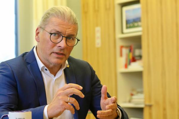 Bernd Goffart ist Bürgermeister der Gemeinde Simmerath und sieht die Städte und Gemeinden zunehmend alleingelassen vom Bund.