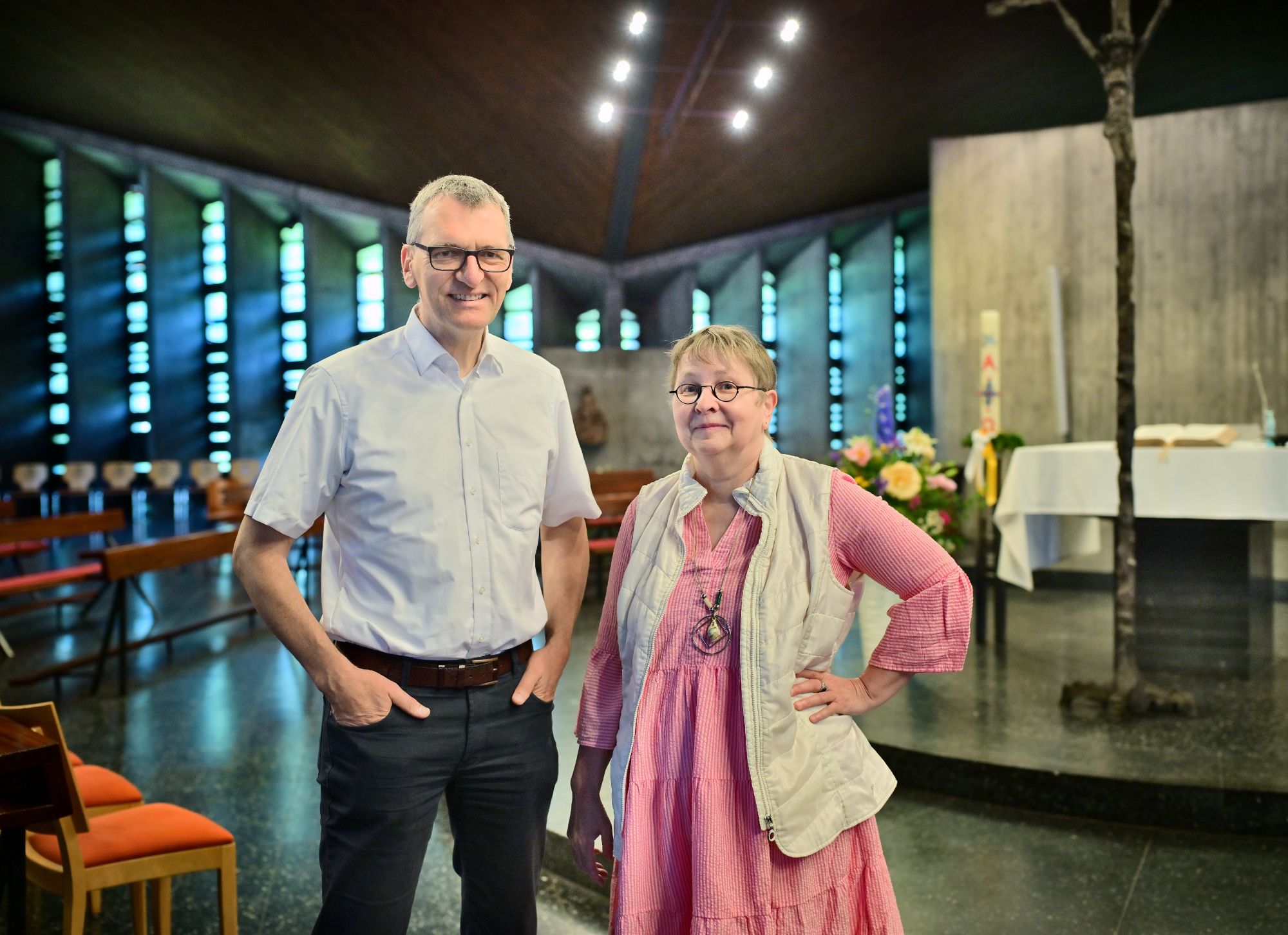 Dorothee Blum und Christoph Tebbe in ihrem gemeinsamen „Wohnzimmer“, der Pius-Lukas-Kirche.