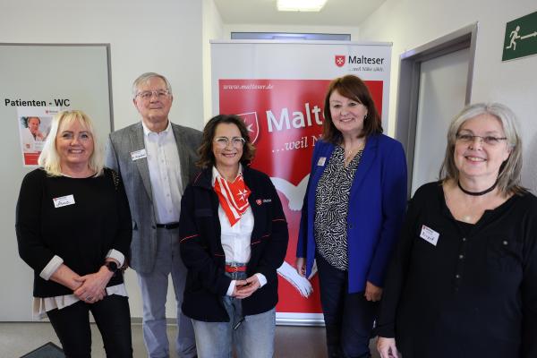 Das ehrenamtliche Team um Anne Papritz, Dr. Hubert Zergiebel, Diana Wintz, Alice Speth und Birgit Klitsche (von links) freut sich über Verstärkung.