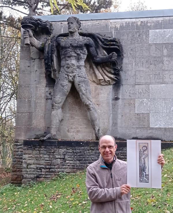 Fotos: Nationalparkseelsorge Pastoralreferent Georg Toporowsky bringt die Kunstwerke in den Dialog.