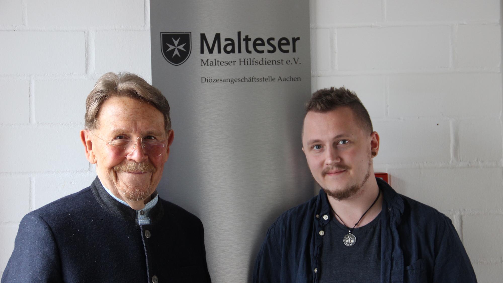 Dieter Beckers (l.) war mit 78 Jahren der älteste, Fabian Jansen mit 27 Jahren der jüngste Teilnehmer beim Kurs der Malteser für ehrenamtliche Hospizbegleiter.