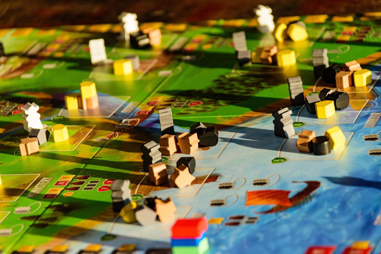 Brettspiel (c) Unsplash / Christopher Paul