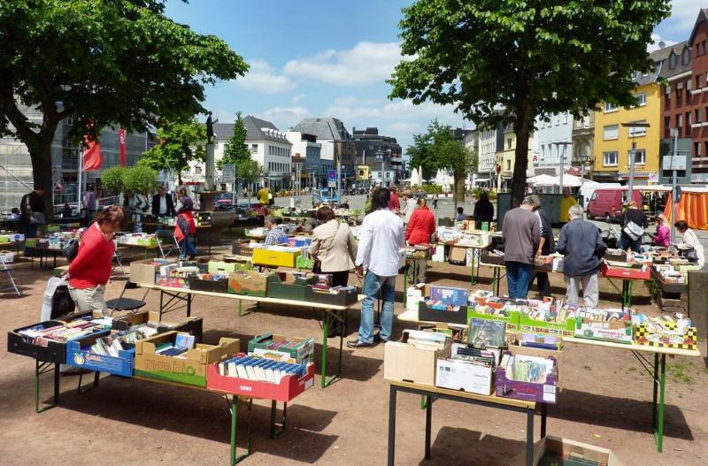 2012-Flohmarkt_3